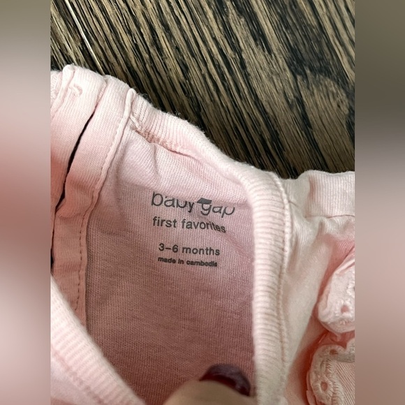 Two set bundle 3-6 months baby gap max studio shirt top and shorts EUC - Picture 6 of 6